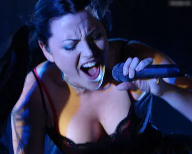 Amy Lee (Evanescence) content