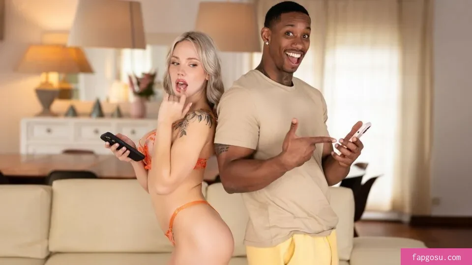 Angie Lynx