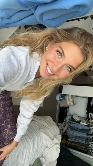 Aniela Leon