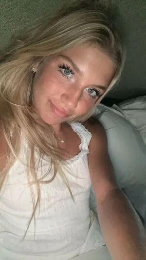 Aniela Leon