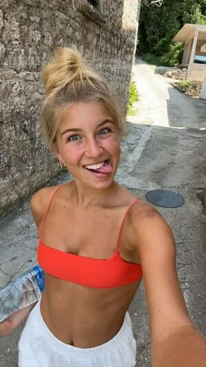 Aniela Leon