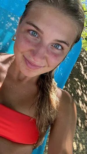 Aniela Leon