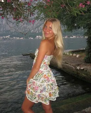 Aniela Leon