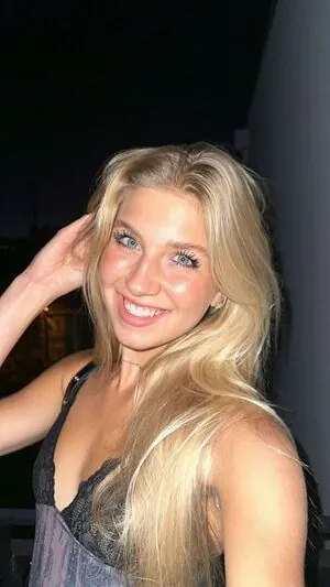 Aniela Leon