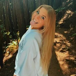 Aniela Leon