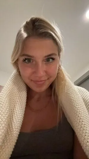 Aniela Leon