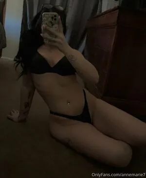Anniemarie7 / Little22lady / Honeybaby_lo content