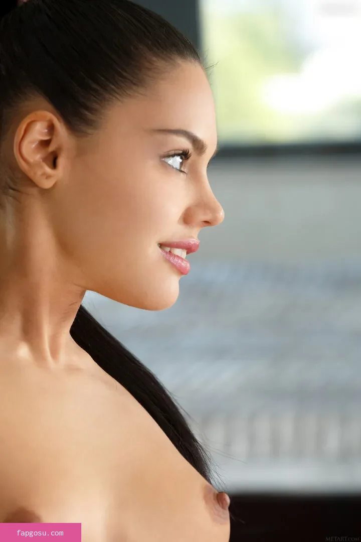 Apolonia Lapiedra