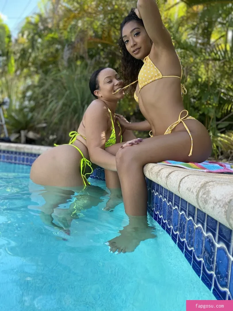 Adriana Maya