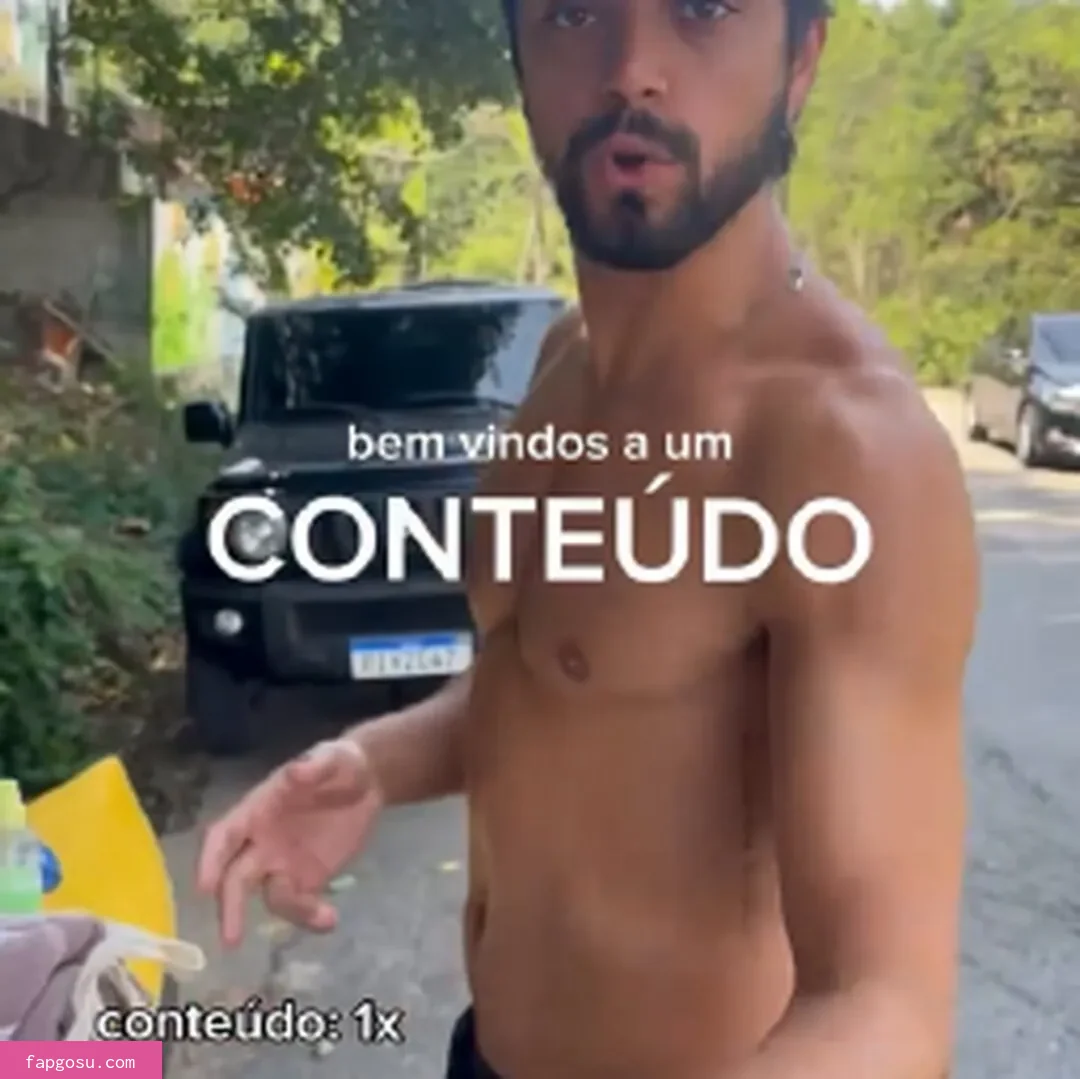 Agatha Moreira