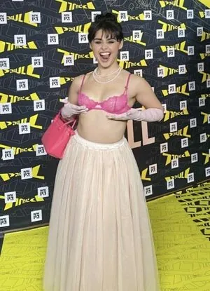 Alessandra Mele content