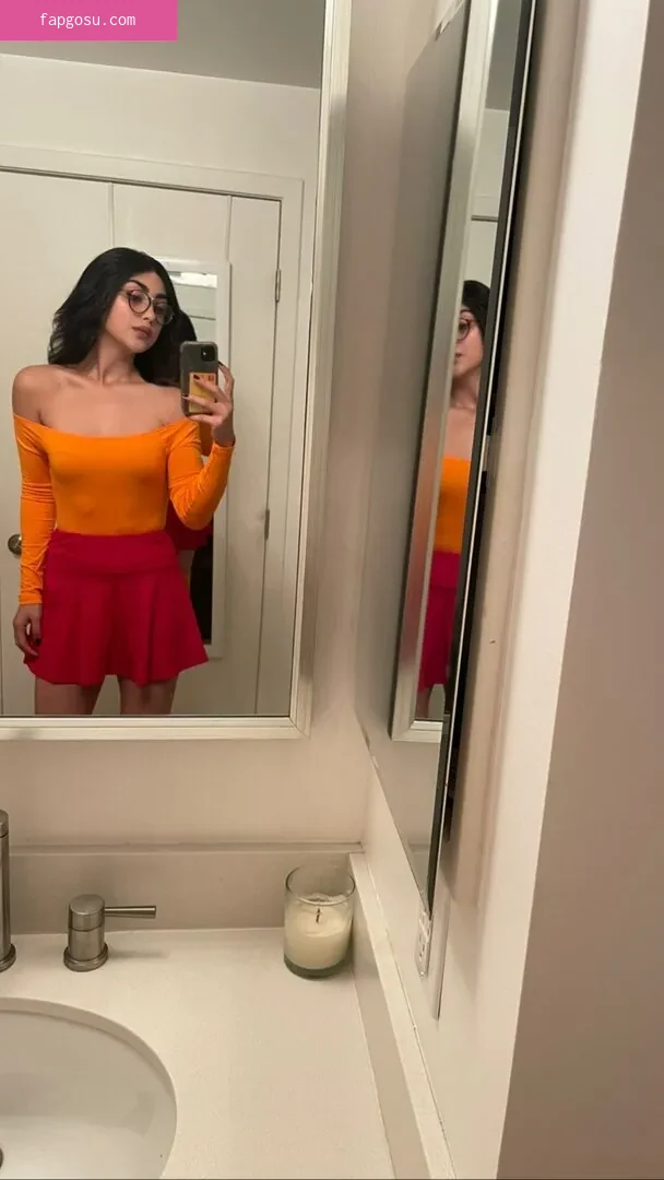 Alexa Mansour
