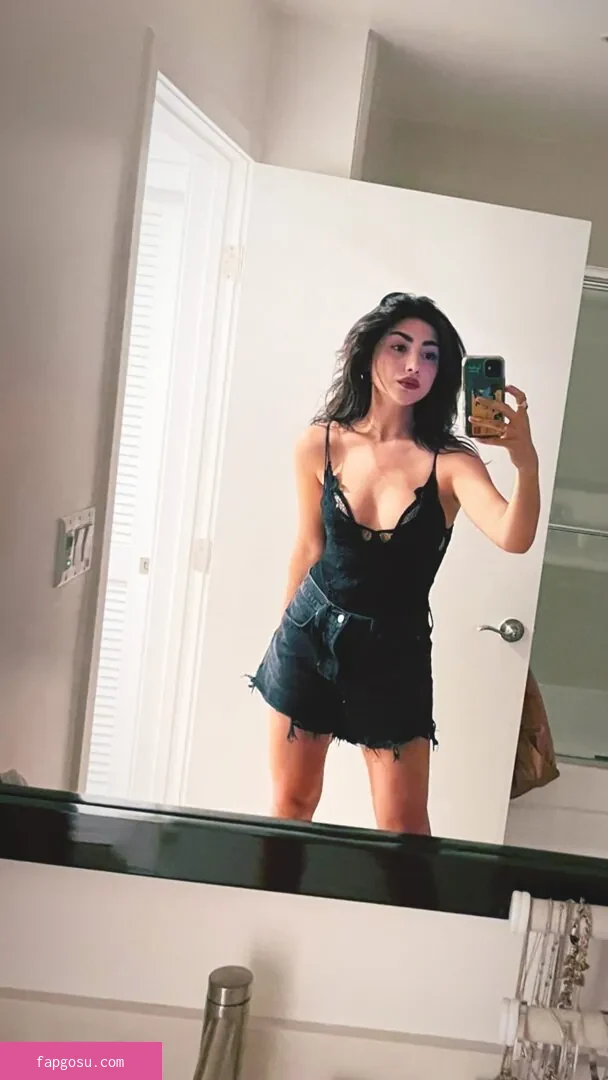 Alexa Mansour