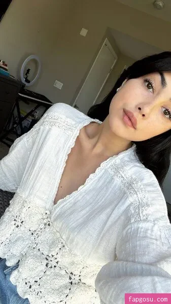 Alexa Mansour