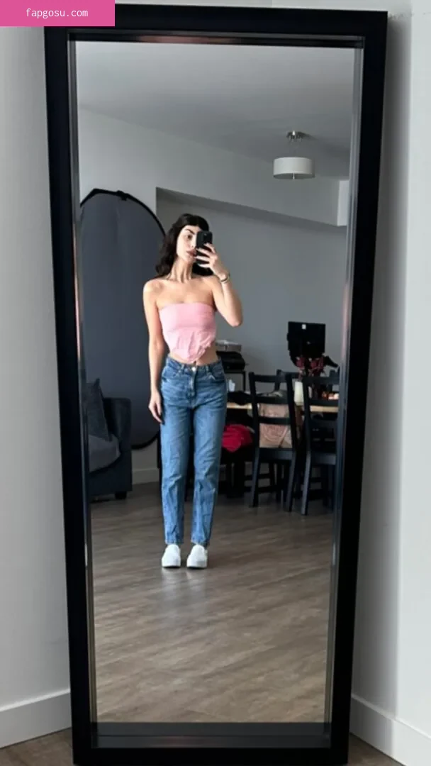 Alexa Mansour