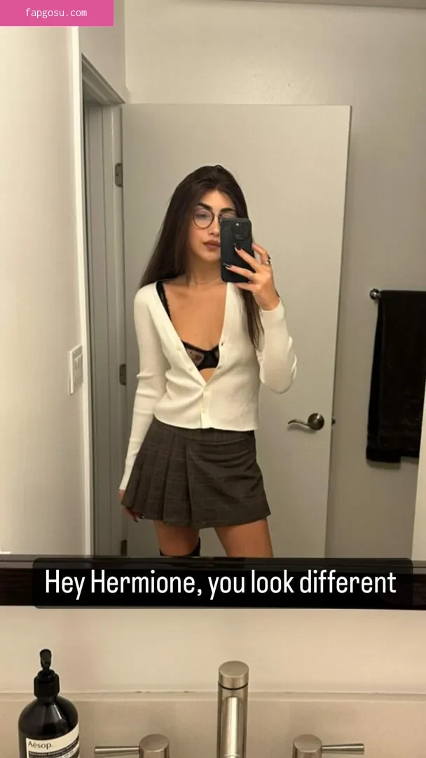 Alexa Mansour
