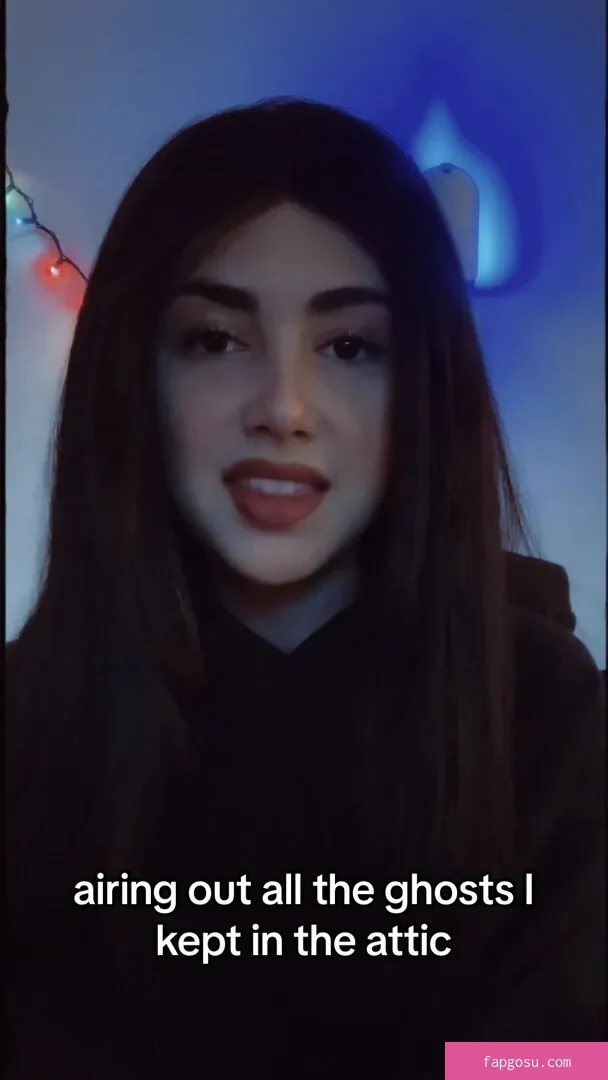 Alexa Mansour