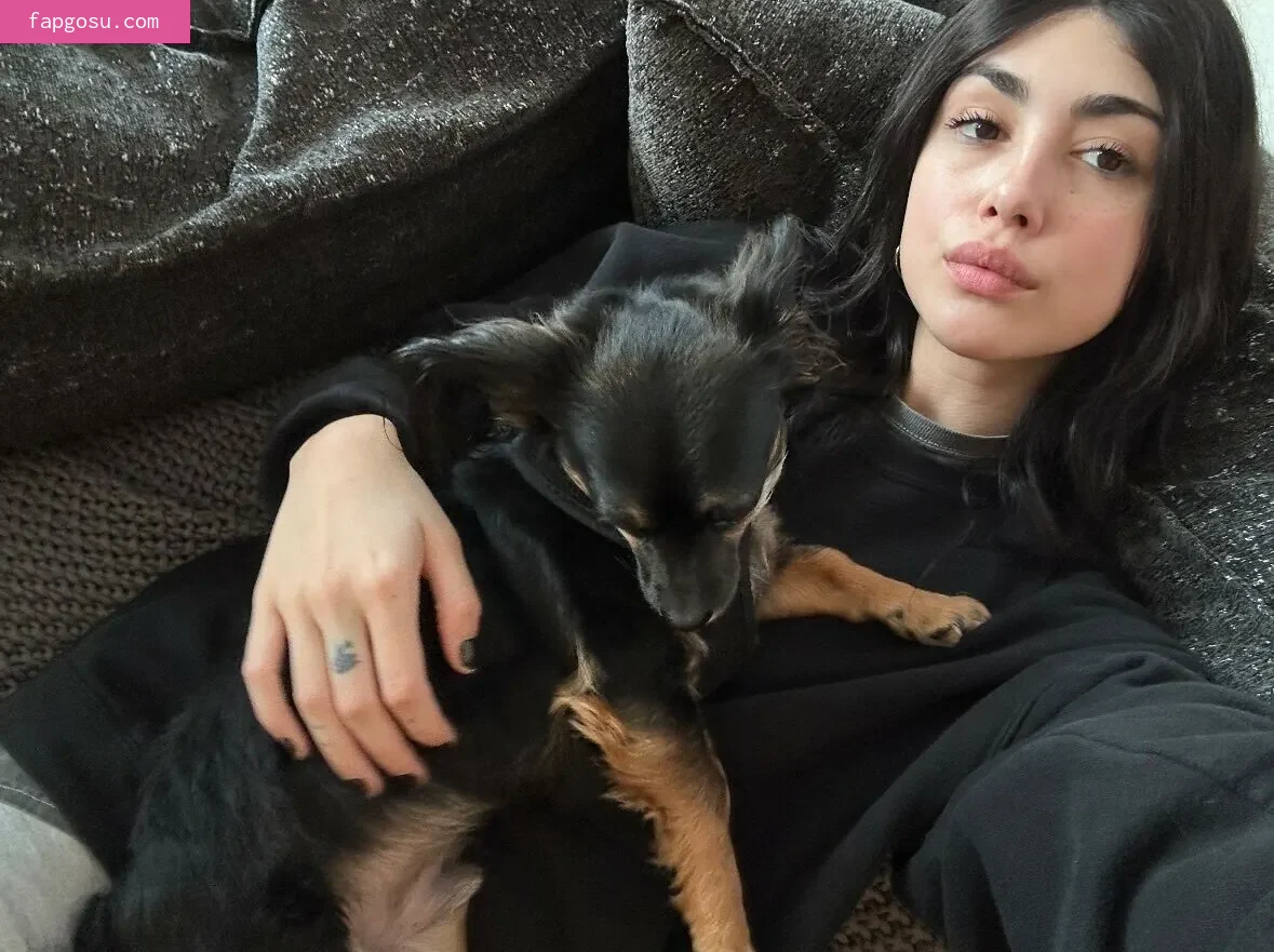 Alexa Mansour