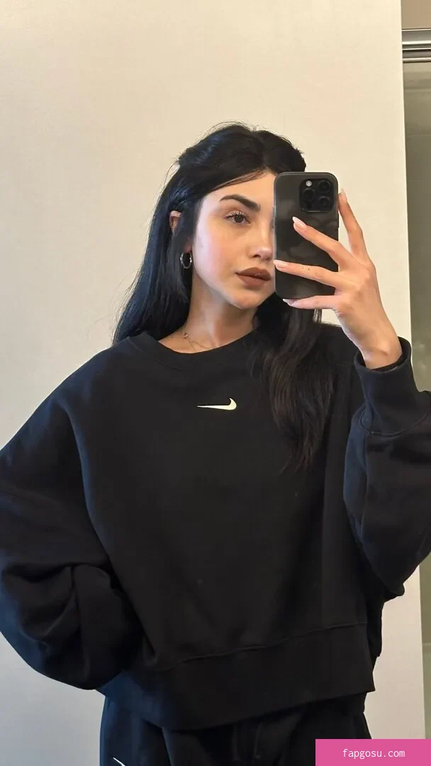Alexa Mansour