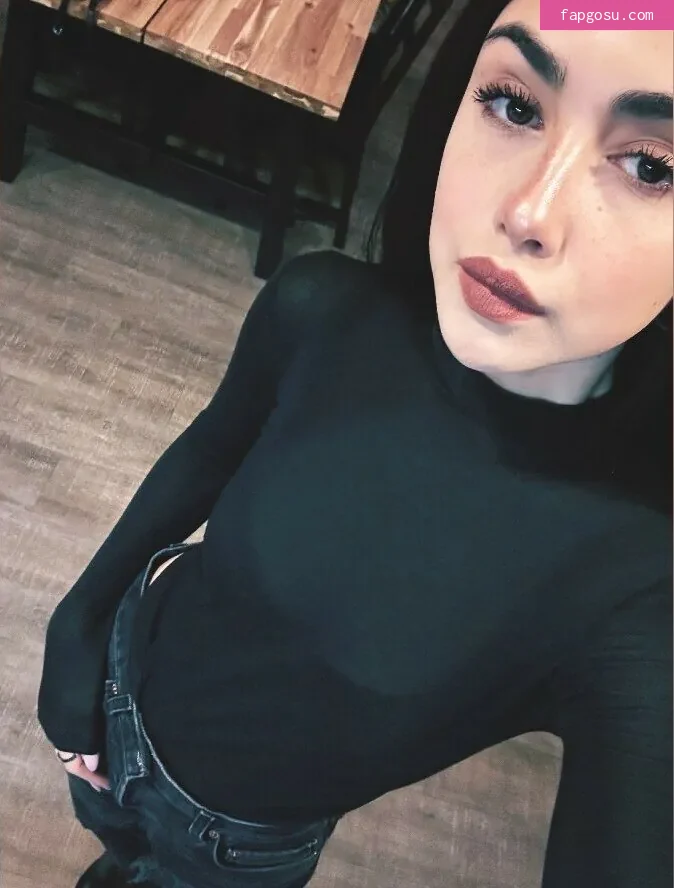 Alexa Mansour