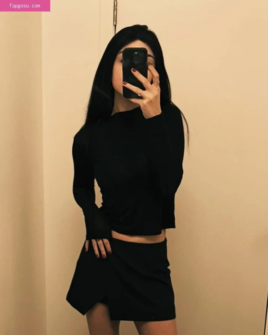 Alexa Mansour