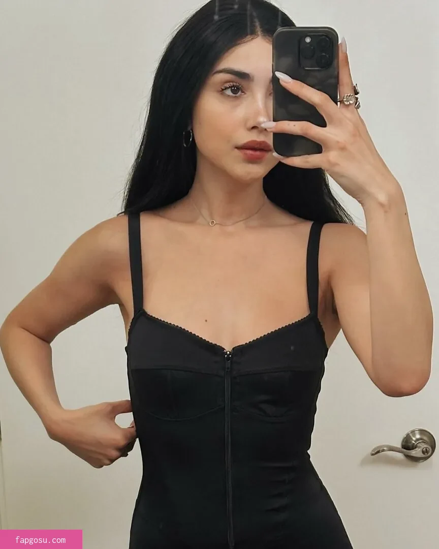 Alexa Mansour
