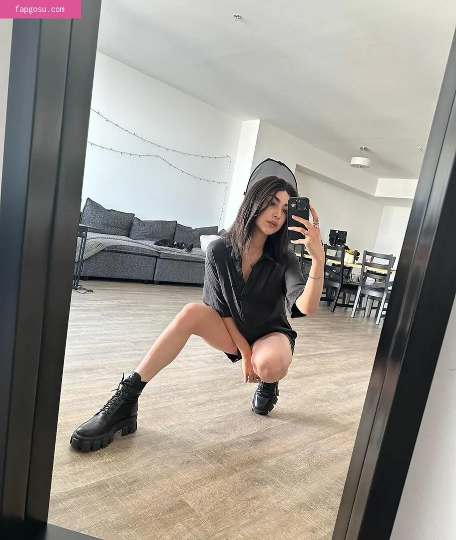 Alexa Mansour