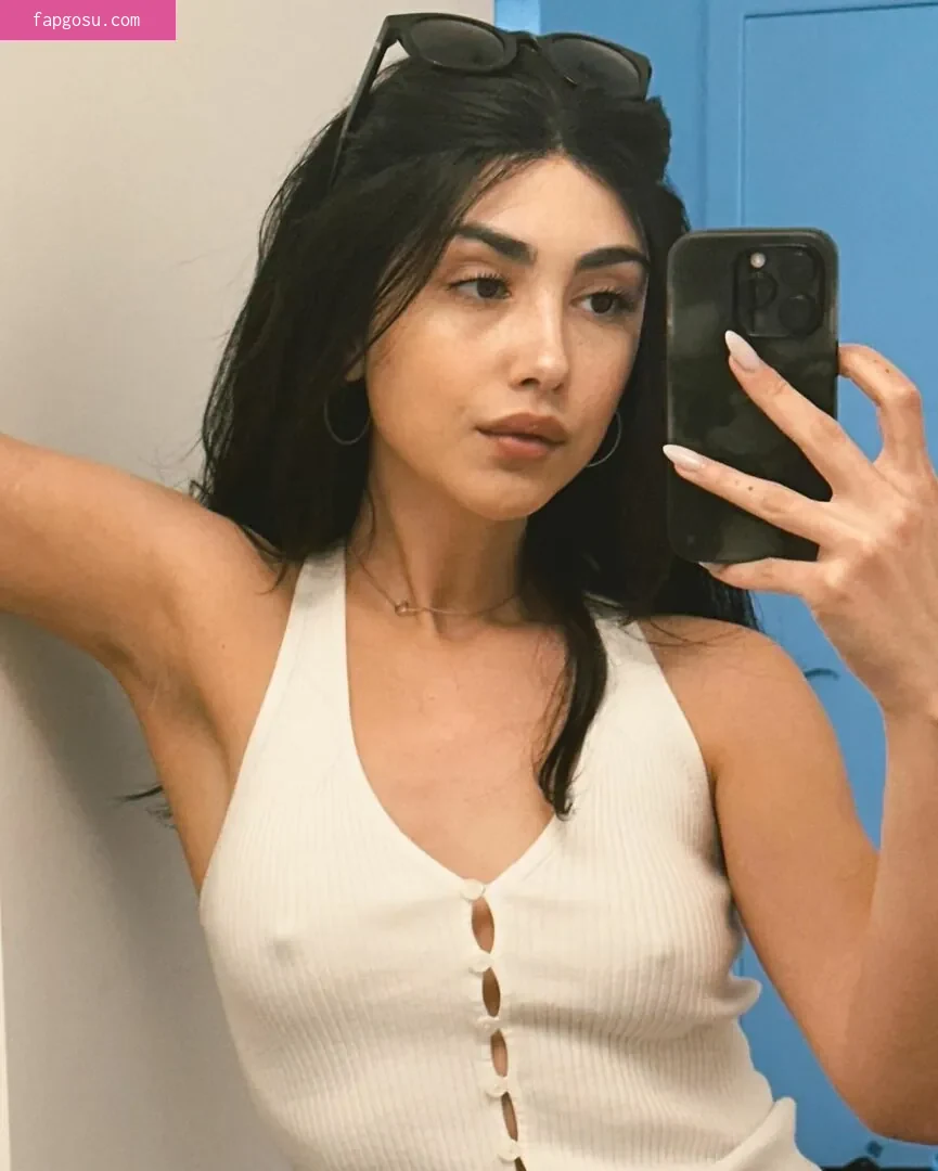 Alexa Mansour