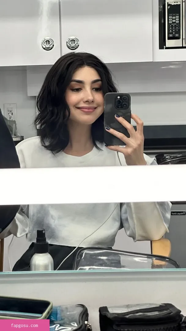 Alexa Mansour
