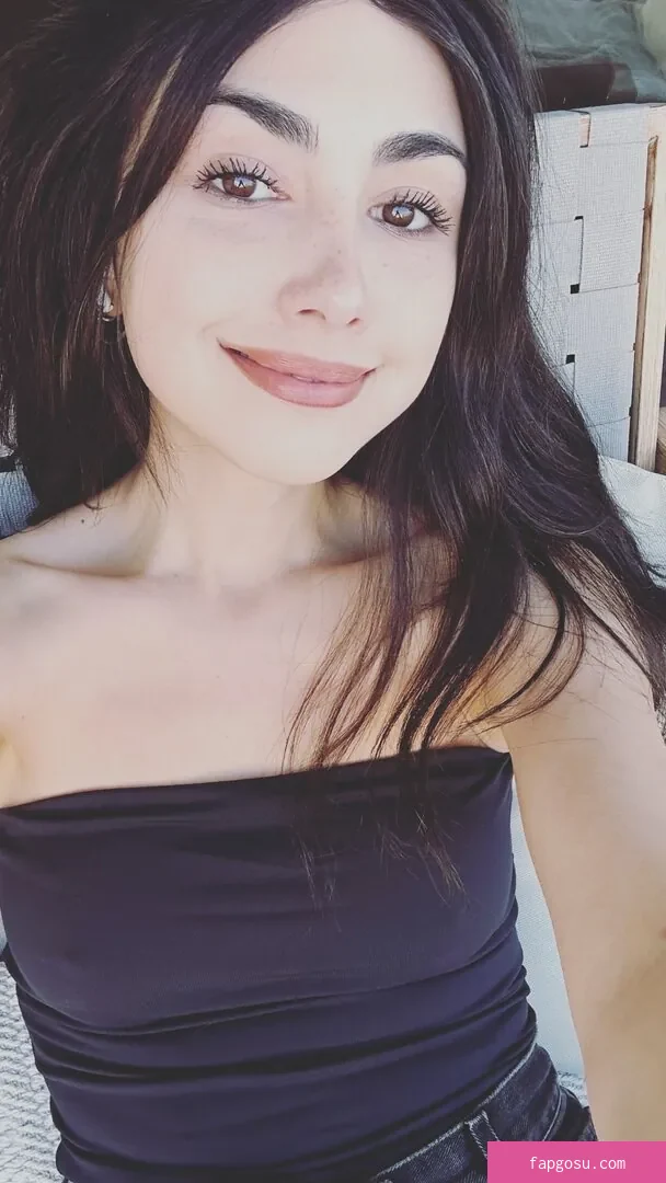 Alexa Mansour