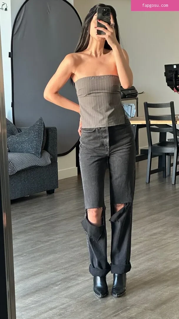 Alexa Mansour