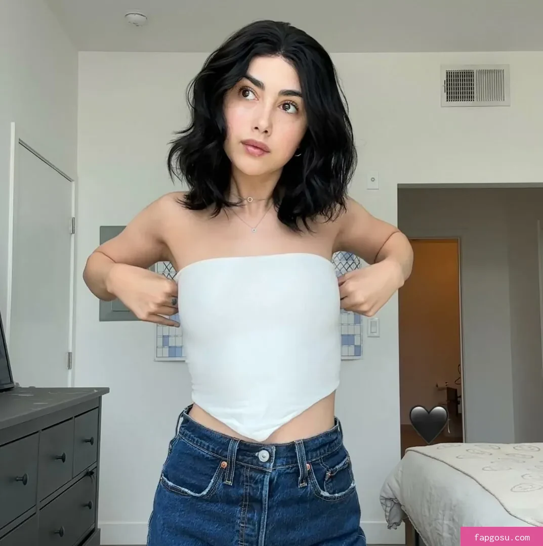 Alexa Mansour