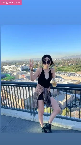 Alexa Mansour