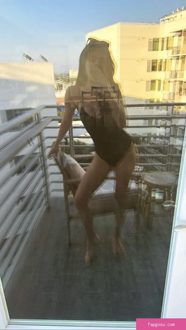 Alexa Mansour