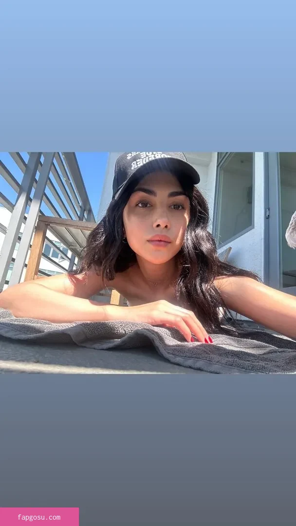 Alexa Mansour