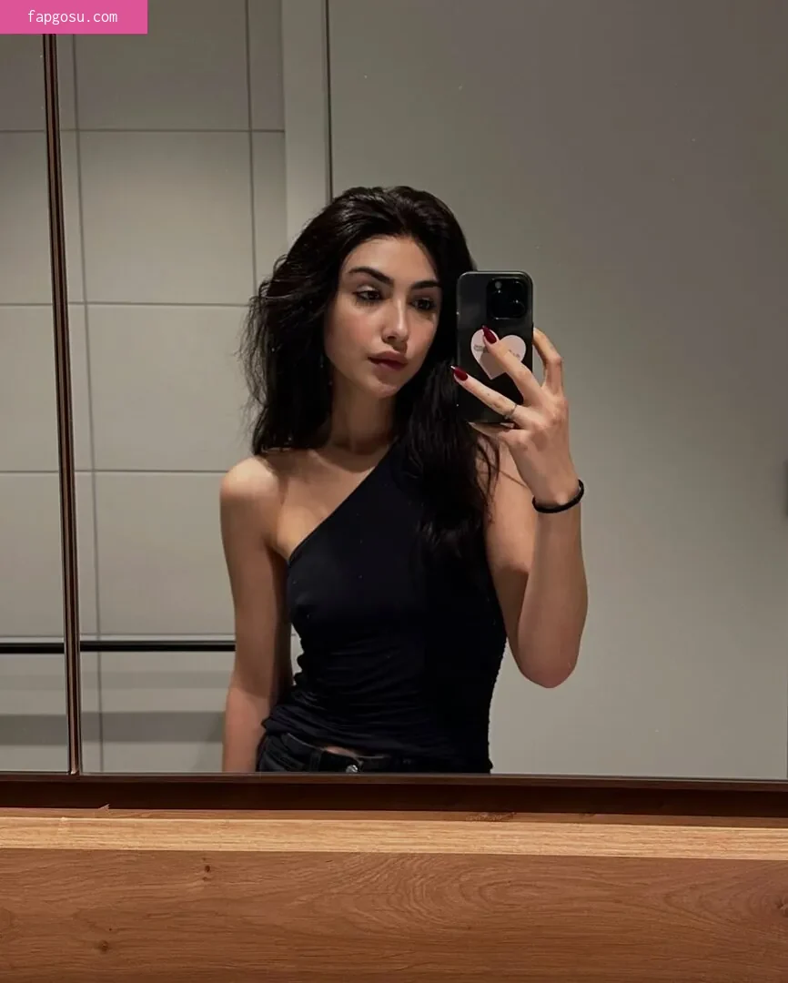 Alexa Mansour
