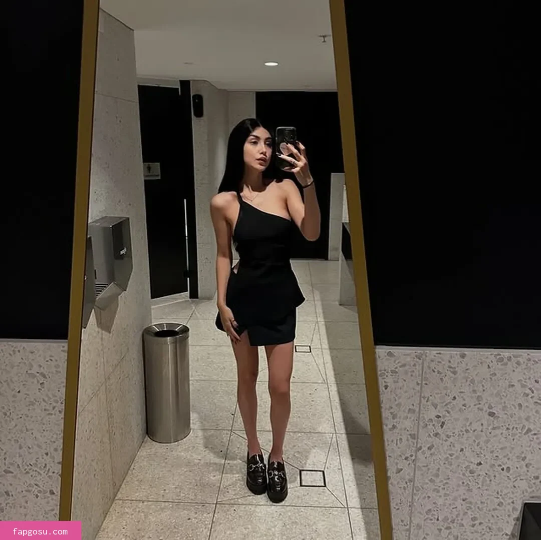 Alexa Mansour