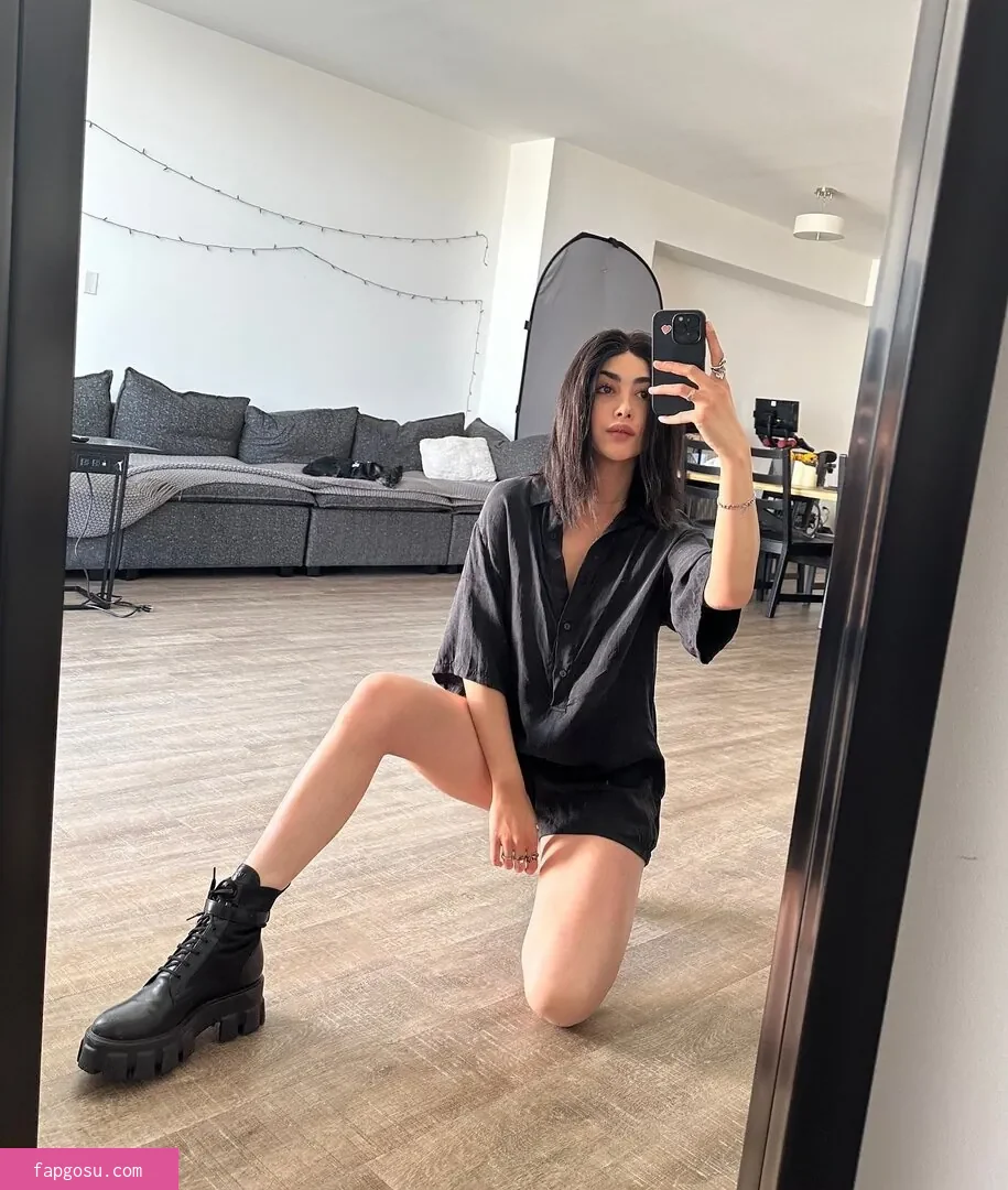 Alexa Mansour