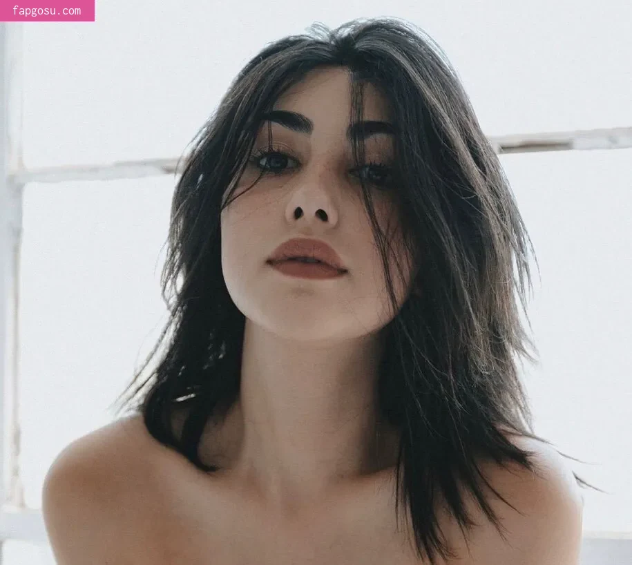 Alexa Mansour