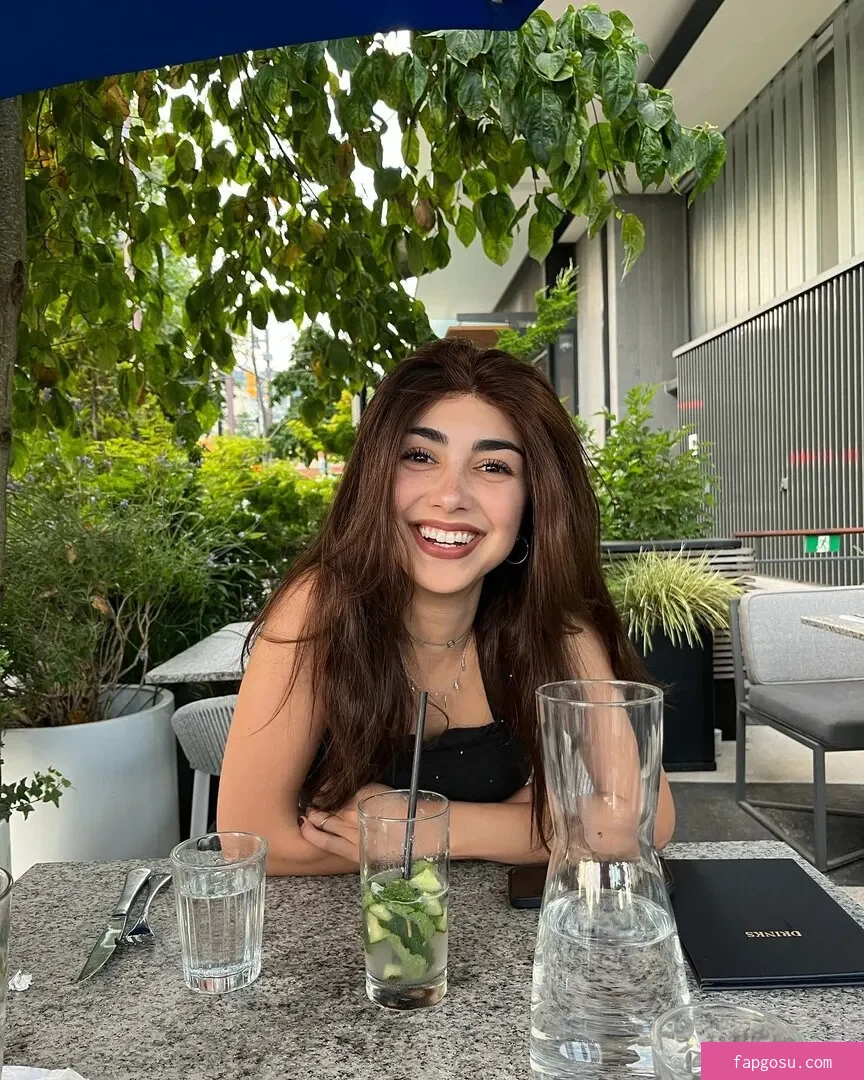 Alexa Mansour