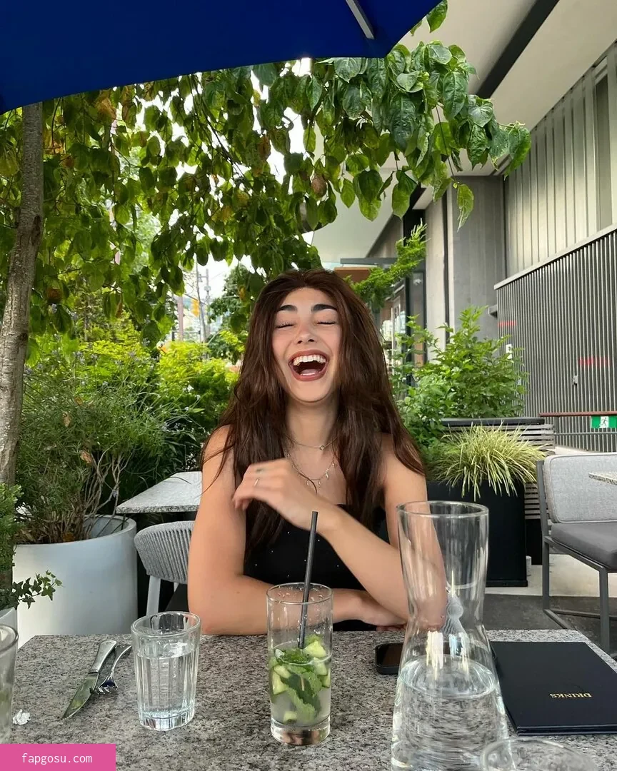 Alexa Mansour