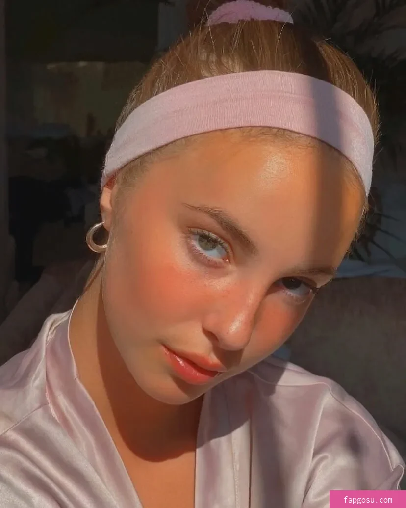 Amelie Manzoli