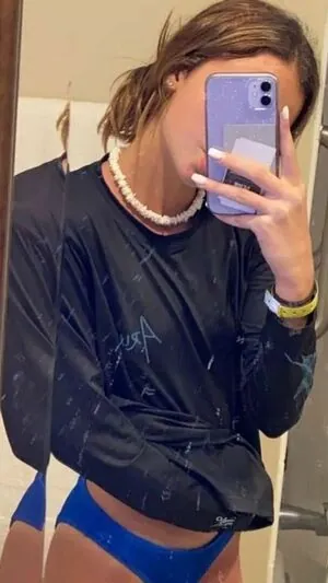 Ava Majury content