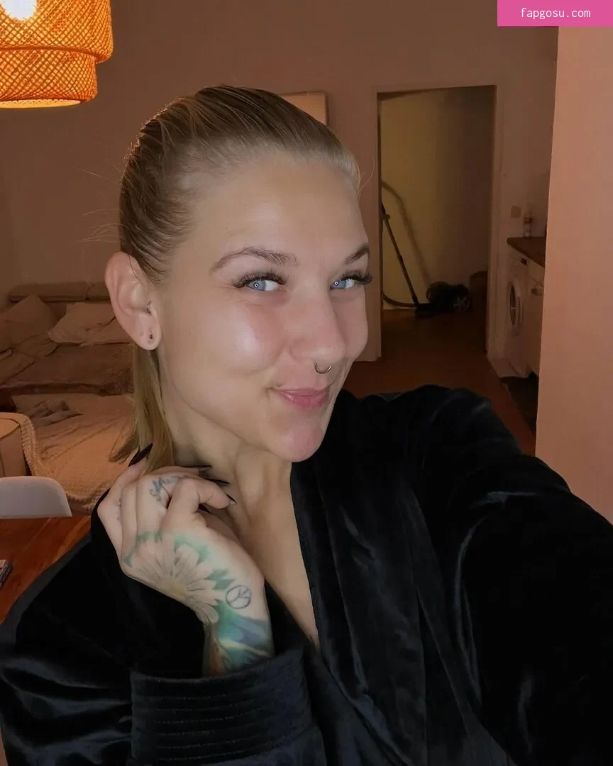Ava miller