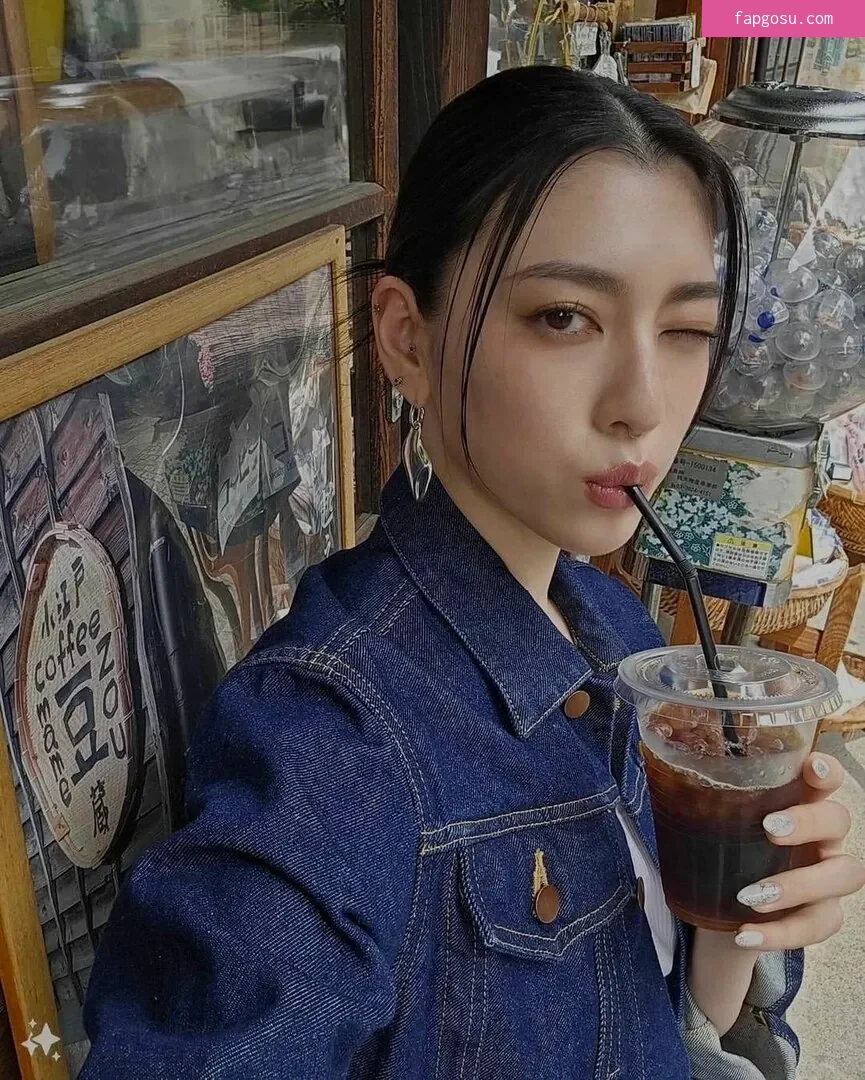 Ayaka Miyoshi