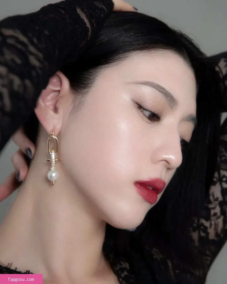 Ayaka Miyoshi