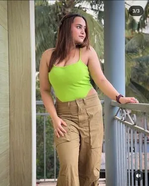 Aliya Naaz content