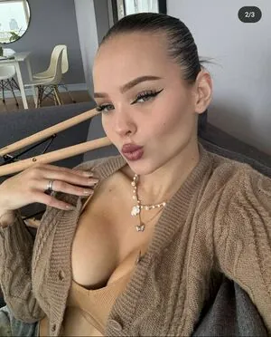 AngelaHuunt content