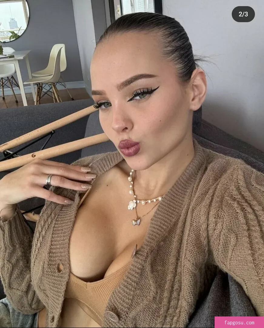 AngelaHuunt