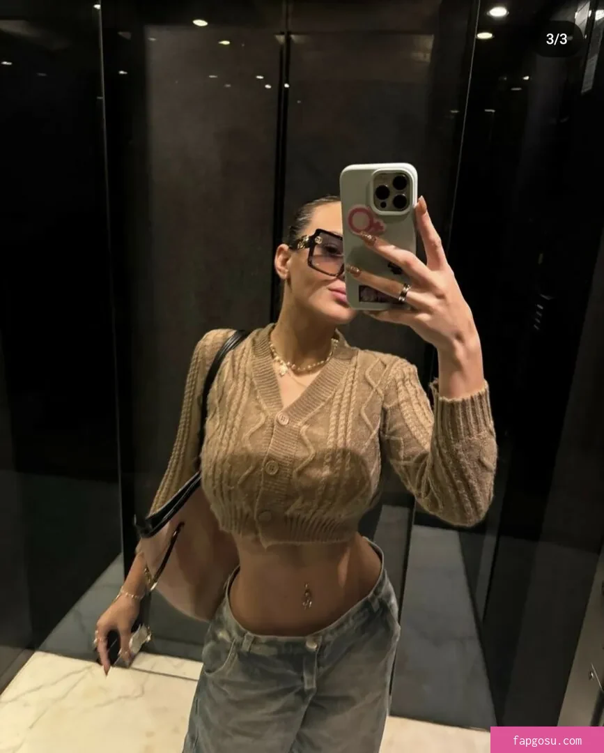 AngelaHuunt